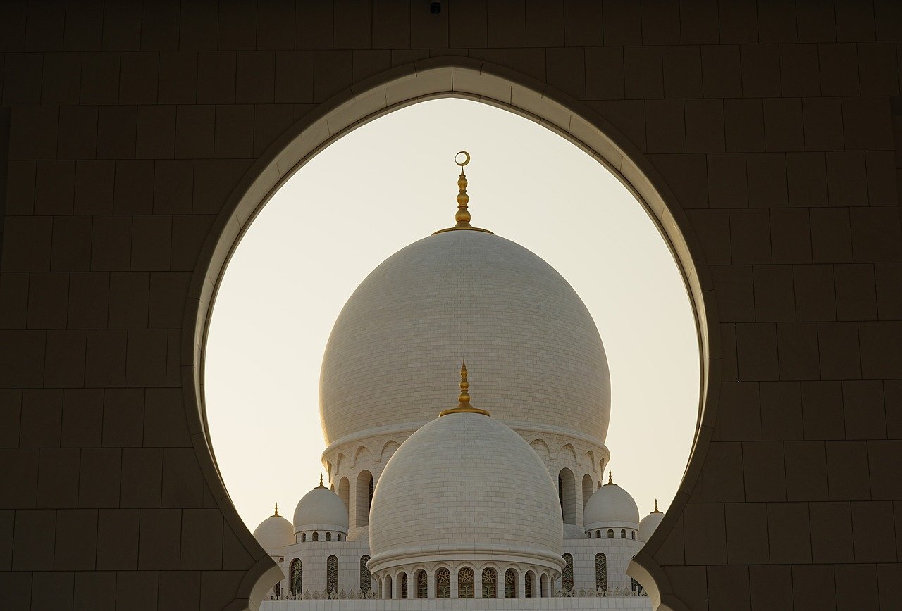 analyse approfondie du conflit au moyen-orient : contexte historique, acteurs principaux, enjeux géopolitiques et perspectives de résolution.