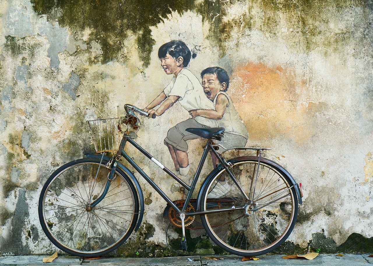 découvrez l'impact positif des fresques murales environnementales, des œuvres d'art urbain engagées qui sensibilisent à la protection de la planète et subliment les espaces publics.