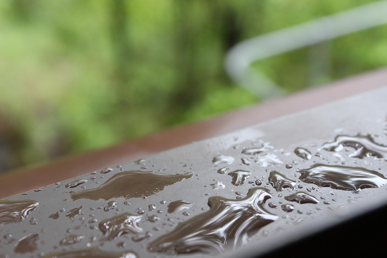 découvrez les techniques et avantages de la collecte des eaux de pluie pour économiser l'eau, réduire les factures et contribuer à la préservation de l'environnement.