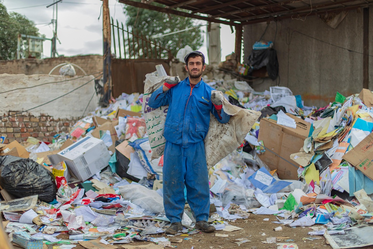 découvrez des solutions innovantes et durables pour la gestion des déchets. optimisez le tri, le recyclage et la valorisation des matières afin de réduire l'impact environnemental et de promouvoir une planète plus propre.