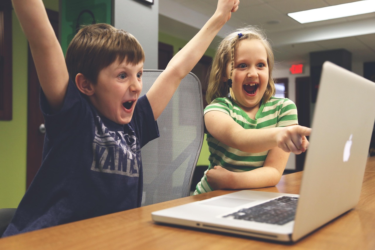découvrez tout sur la jeunesse : ses enjeux, ses espoirs et les défis auxquels elle fait face aujourd’hui. conseils, actualités et inspirations pour accompagner et valoriser les jeunes.