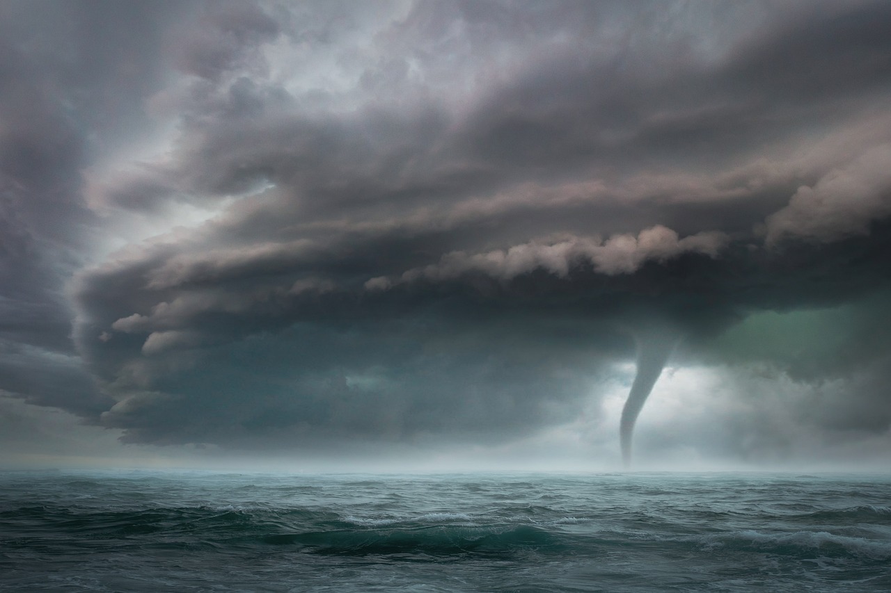 découvrez les impacts des catastrophes climatiques, leurs causes et comment se préparer face aux événements extrêmes liés au changement climatique.