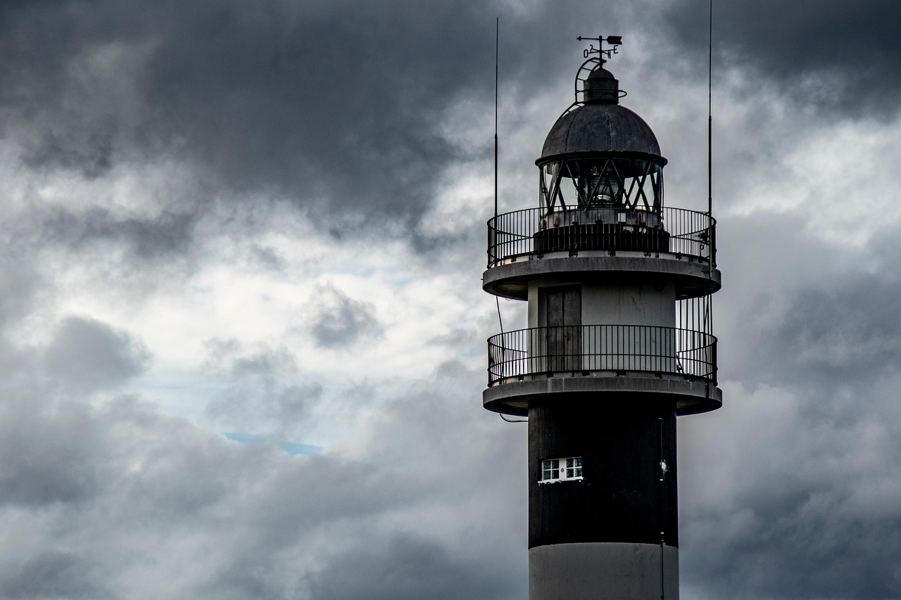 découvrez comment la navigation durable révolutionne le transport maritime, en réduisant l'impact environnemental grâce à des technologies innovantes et des pratiques écoresponsables.