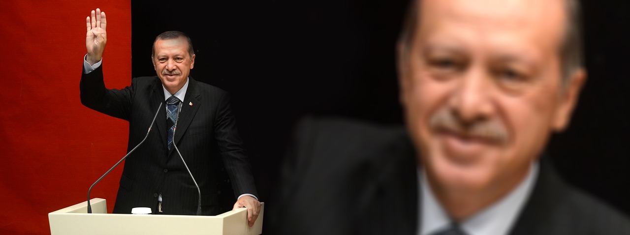 découvrez le rôle et les responsabilités du président, chef d'état garant de l'unité nationale et de la direction politique d'un pays.