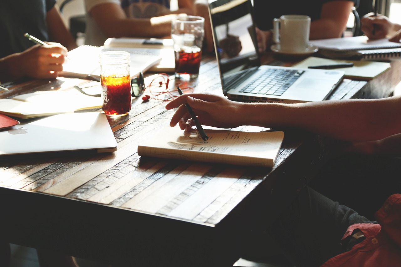 découvrez comment les eco-partnerships favorisent la collaboration durable entre entreprises et organisations pour un avenir respectueux de l'environnement. explorez des stratégies innovantes et des projets concrets qui renforcent la responsabilité écologique.