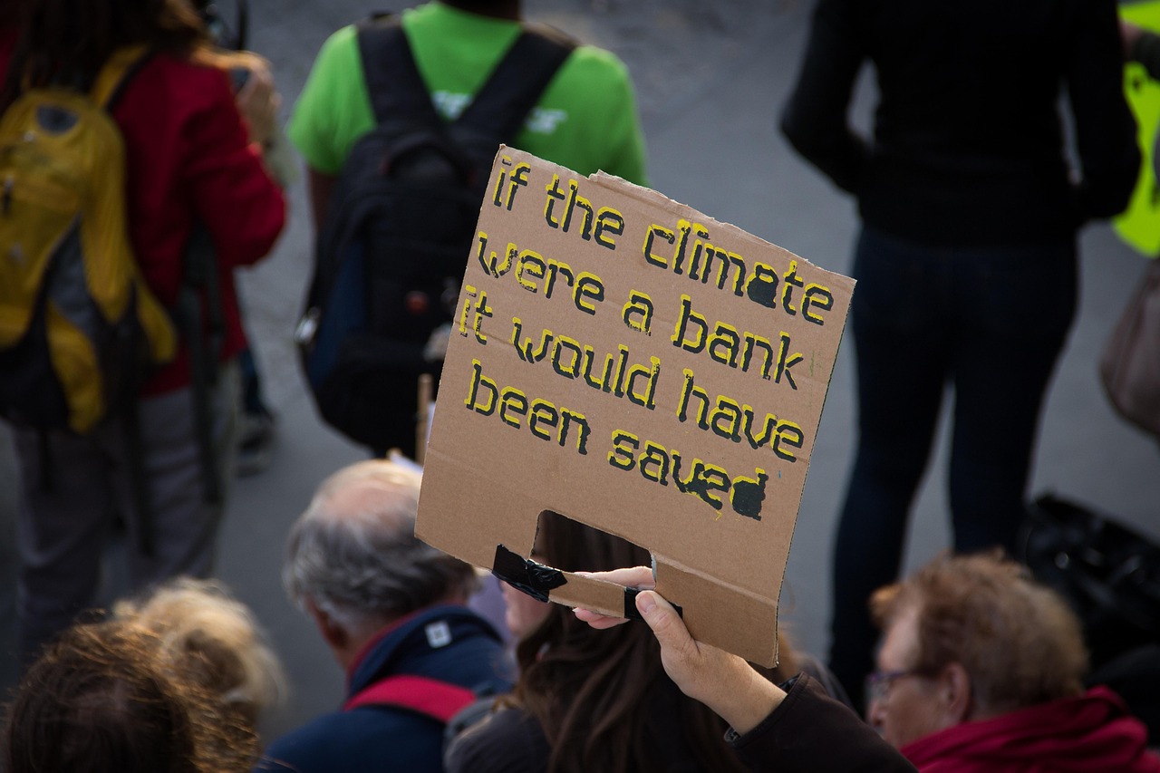 découvrez ce qu'est la justice climatique, son importance face au changement climatique et comment elle vise à protéger les populations les plus vulnérables. informez-vous sur les enjeux et les solutions pour un avenir plus équitable.