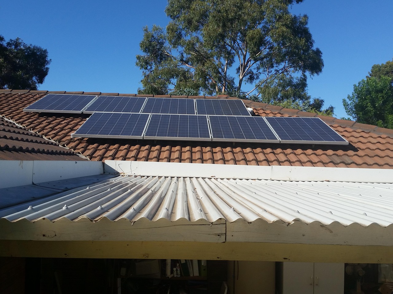 installation de panneaux solaires : profitez d'une énergie renouvelable, réduisez vos factures d'électricité et contribuez à la protection de l'environnement grâce à nos solutions sur mesure.