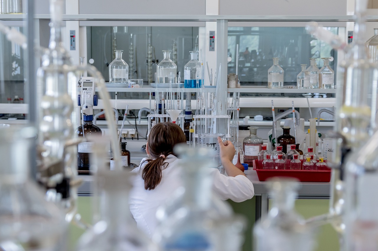 découvrez notre collection de projets de recherche innovants qui explorent des solutions aux défis contemporains. plongez dans des études approfondies et des initiatives qui façonnent l'avenir dans divers domaines.