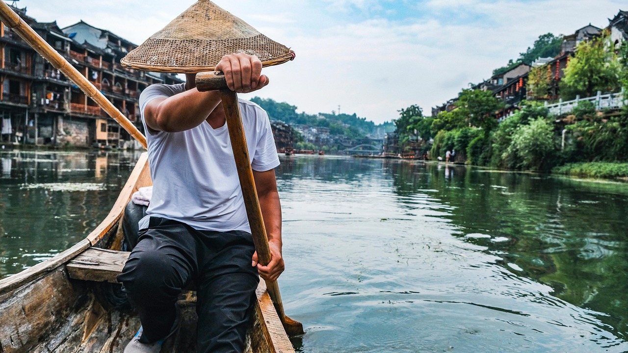 L’aviron : un coup de rame vers la santé, le bien-être et un mode de vie durable chez les plus de 40 ans