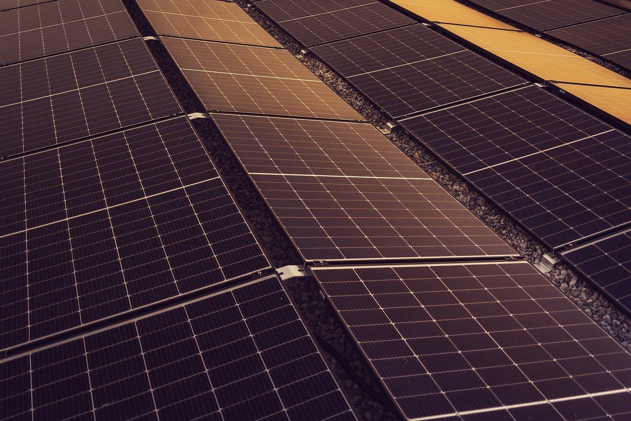 Le bilan carbone des parcs solaires : enjeux et perspectives