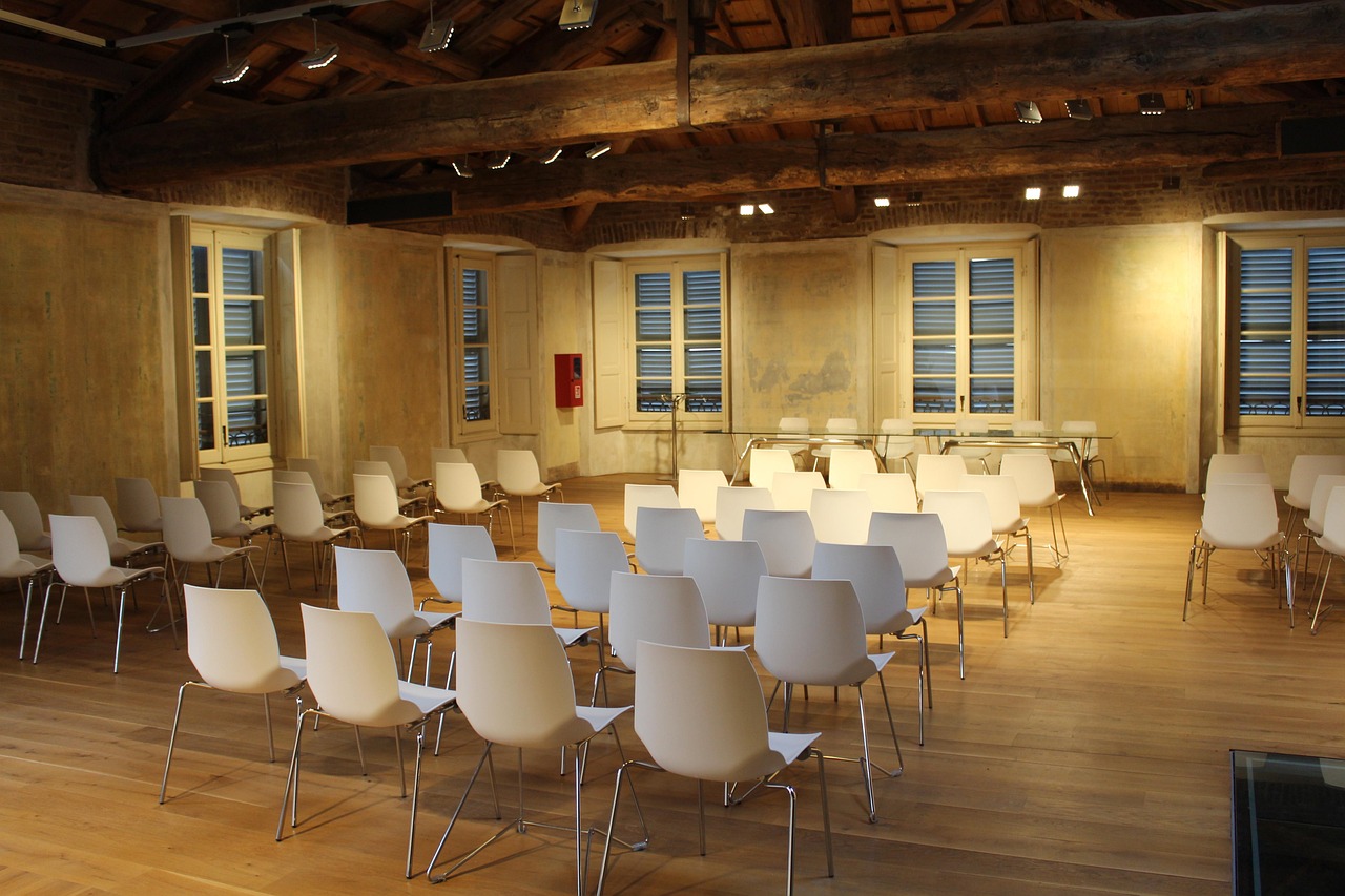 Reconversion professionnelle : explorez quatre métiers essentiels liés à la responsabilité sociétale des entreprises